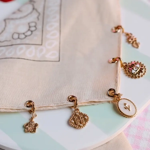 foulard charms blanc 2