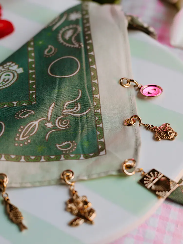 foulard charms vert 2